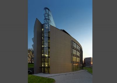 Univerzitní knihovna a rektorát ve Zlíně.jpg